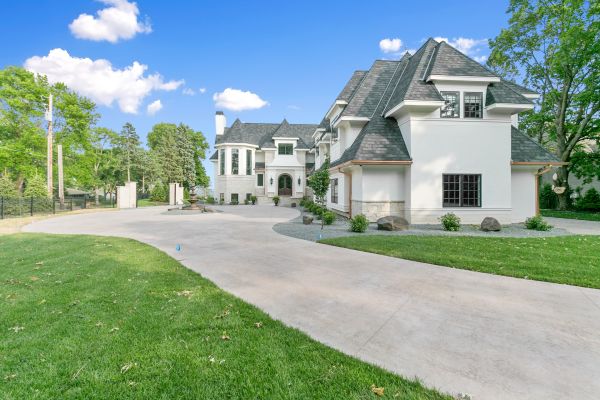 Cost of Concrete Driveway Installation in Longmont