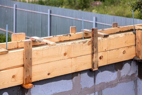 Cost of Poured Wall Construction in Longmont