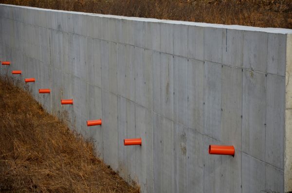 Cost of Concrete Wall Installation in Longmont