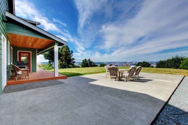 Cost of Backyard Concreting in Longmont
