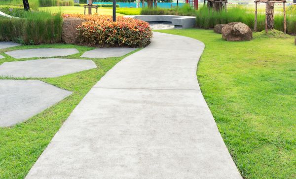 Concrete Sidewalk Installation